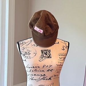 Honolua Wahine Hawaii Pageboy hat.